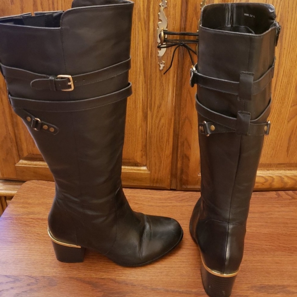 Wide calf Leather Boots!